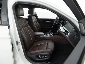 Седан BMW 5 серия 2021 года, 5678888 рублей, Москва