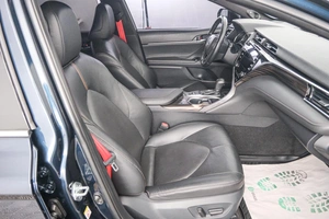 Седан Toyota Camry 2018 года, 3349000 рублей, Красноярск