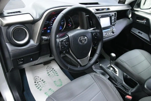 Внедорожник Toyota RAV4 2015 года, 2018000 рублей, Солонцы