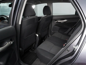 Хетчбэк Toyota Auris 2008 года, 640000 рублей, Красный Пахарь