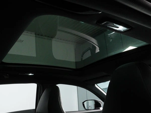 Лифтбек Changan UNI-V 2023 года, 2455000 рублей, Красный Пахарь