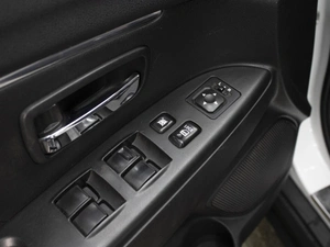 Внедорожник Mitsubishi ASX 2014 года, 1060000 рублей, Омск