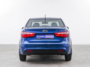 Седан Kia Rio 2013 года, 913444 рублей, Москва