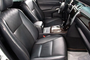 Седан Toyota Camry 2015 года, 2299000 рублей, Сургут