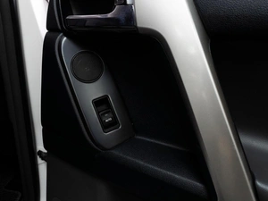 Внедорожник Toyota Land Cruiser Prado 2010 года, 3339000 рублей, Тюмень