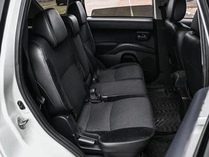 Внедорожник Peugeot 4007 2009 года, 969000 рублей, Кирилловка