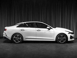 Седан Kia K5 2022 года, 3129000 рублей, Тюмень
