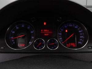 Седан Volkswagen Passat 2006 года, 829000 рублей, Воронеж