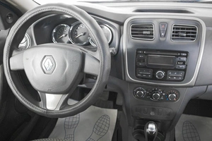 Седан Renault Logan 2015 года, 669000 рублей, Кемерово
