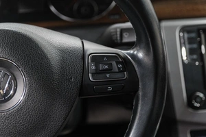 Седан Volkswagen Passat 2012 года, 1419000 рублей, Новокузнецк