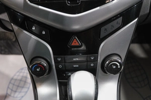 Хетчбэк Chevrolet Cruze 2012 года, 799000 рублей, Новокузнецк