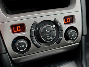 Седан Peugeot 408 2012 года, 590000 рублей, Краснодар
