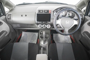 Хетчбэк Honda Fit 2006 года, 549000 рублей, Кемерово