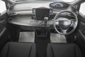 Минивэн Honda Freed 2010 года, 999000 рублей, Кемерово