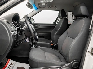 Внедорожник Skoda Yeti 2015 года, 1170000 рублей, Красноярск