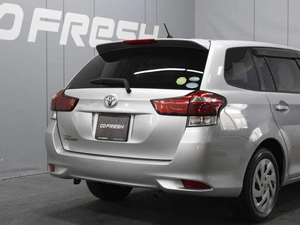 Универсал Toyota Corolla Fielder 2018 года, 1390000 рублей, Омск