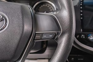 Седан Toyota Camry 2020 года, 2499000 рублей, Томск