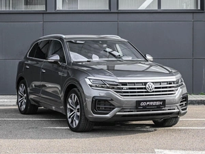 Внедорожник Volkswagen Touareg 2019 года, 4899000 рублей, Кирилловка