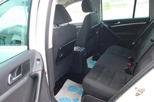 Внедорожник Volkswagen Tiguan 2013 года, 1600000 рублей, Мирное