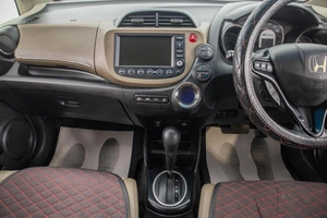 Универсал Honda Fit Shuttle 2012 года, 949000 рублей, Барнаул