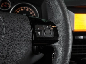 Седан Opel Astra 2012 года, 864000 рублей, Воронеж
