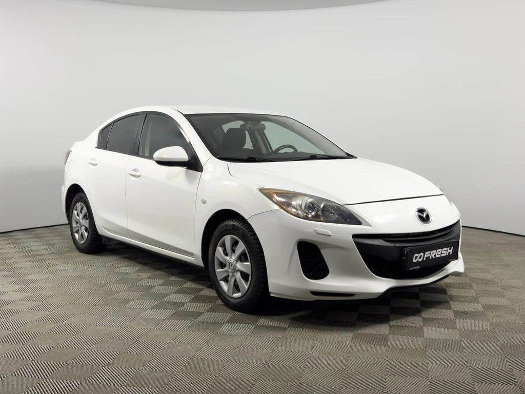 Седан Mazda 3 2013 года, 729900 рублей, Казань