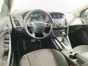 Седан Ford Focus 2011 года, 649900 рублей, Казань