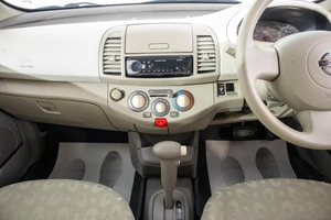 Хетчбэк Nissan March 2005 года, 399000 рублей, Барнаул