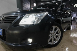 Седан Toyota Avensis 2010 года, 1169000 рублей, Новокузнецк