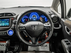 Универсал Honda Fit Shuttle 2013 года, 950000 рублей, Красноярск