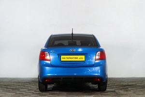 Седан Kia Rio 2010 года, 599000 рублей, Сургут
