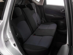 Хетчбэк Nissan Note 2013 года, 949000 рублей, Тюмень