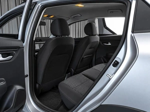 Хетчбэк Kia Rio X-Line 2018 года, 1249000 рублей, Тюмень