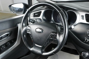 Хетчбэк Kia Ceed 2013 года, 999000 рублей, Тюмень