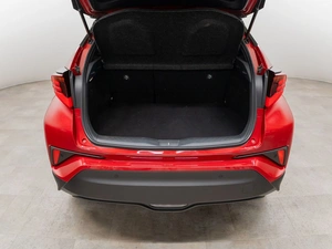 Внедорожник Toyota C-HR 2019 года, 2050000 рублей, Красноярск