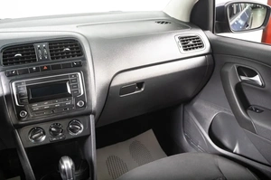 Седан Volkswagen Polo 2016 года, 1159000 рублей, Томск