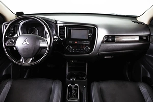 Внедорожник Mitsubishi Outlander 2016 года, 1959000 рублей, Пермь