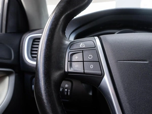Хетчбэк Volvo V40 Cross Country 2013 года, 1335000 рублей, Волгоград