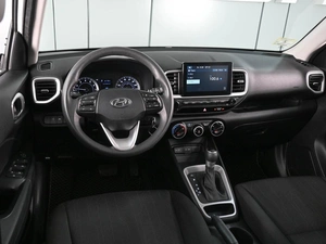 Внедорожник Hyundai Venue 2021 года, 1779000 рублей, Аксай