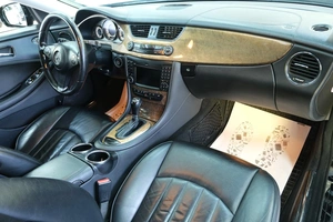 Седан Mercedes-benz CLS-класс 2010 года, 2449000 рублей, Омск