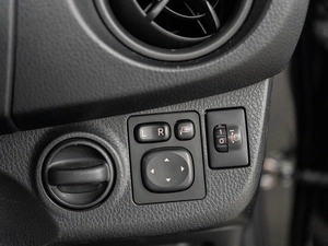 Хетчбэк Toyota Vitz 2017 года, 875000 рублей, Красноярск