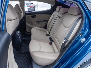 Седан Hyundai Elantra 2014 года, 1229000 рублей, Саратов