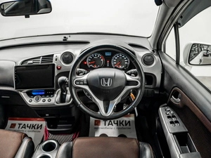 Минивэн Honda Stream 2011 года, 1350000 рублей, Красноярск