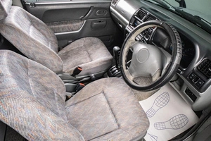 Внедорожник Suzuki Jimny 2001 года, 429000 рублей, Сургут
