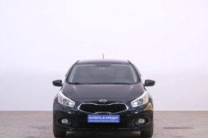 Хетчбэк Kia Ceed 2014 года, 899000 рублей, Омск