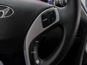 Седан Hyundai Avante 2012 года, 1153000 рублей, Краснодар