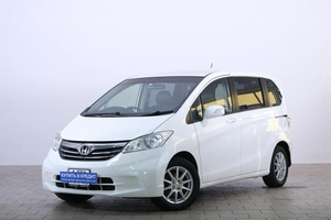 Минивэн Honda Freed 2014 года, 1399000 рублей, Омск