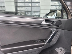 Внедорожник Volkswagen Tiguan 2017 года, 2280000 рублей, Уфа