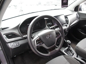 Седан Hyundai Solaris 2021 года, 1625000 рублей, Владимир