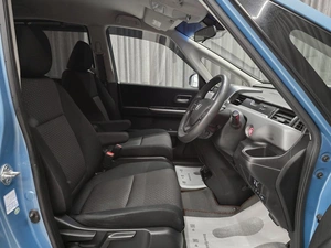 Минивэн Honda Freed 2017 года, 1550000 рублей, Красноярск
